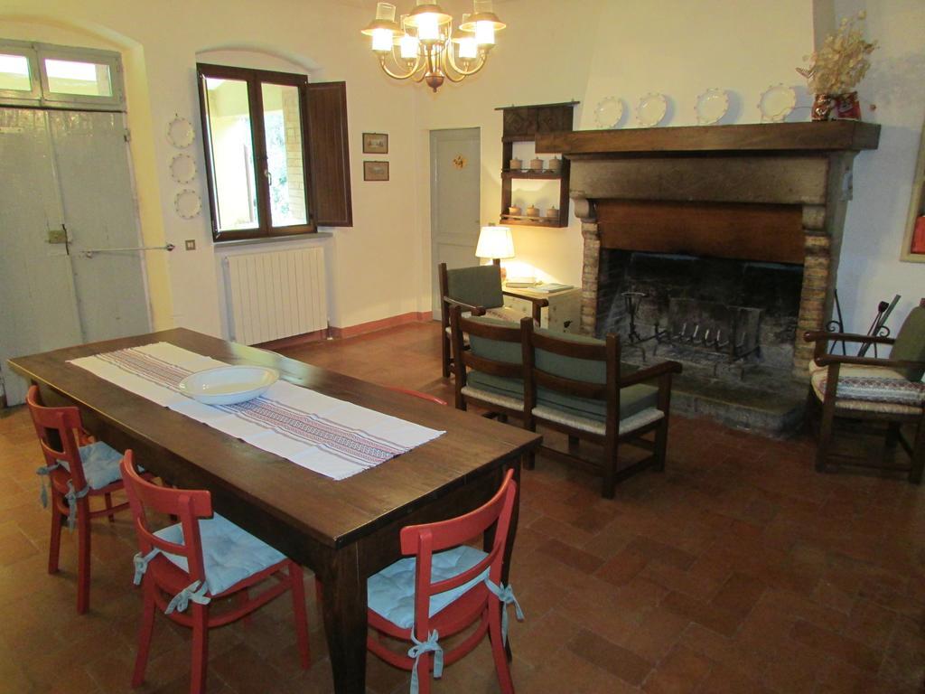 Agriturismo Dea Valfabbrica Exterior photo